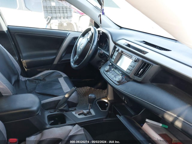 Toyota Rav4 Xle 2018 2T3RFREV7JW749633 Image 5