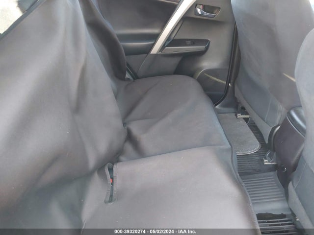 Toyota Rav4 Xle 2018 2T3RFREV7JW749633 Image 8