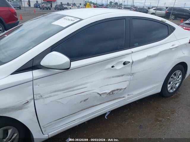 Hyundai ELANTRA SE 2016 5NPDH4AEXGH769095 Image 6