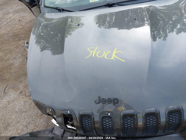 1C4PJMCS3FW745931 Jeep Cherokee Latitude Altitude