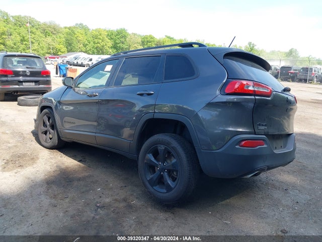 1C4PJMCS3FW745931 Jeep Cherokee Latitude Altitude