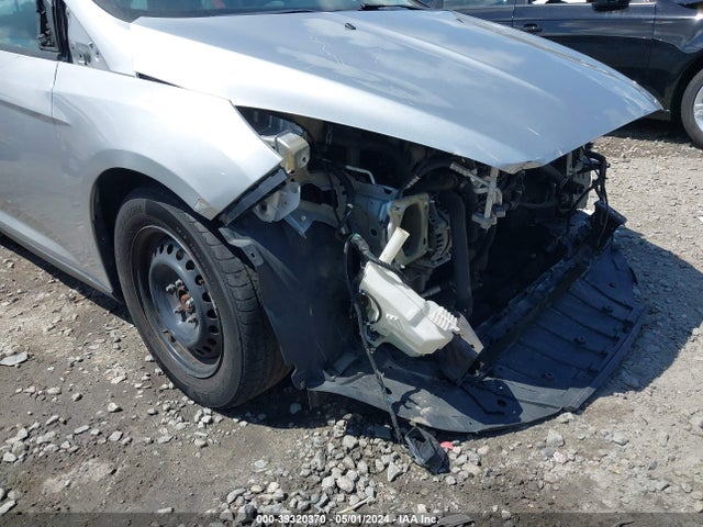 Ford FOCUS S 2015 1FADP3E21FL345205 Image 18