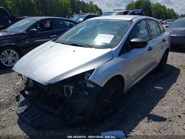 Ford FOCUS S 2015 1FADP3E21FL345205 Image 2