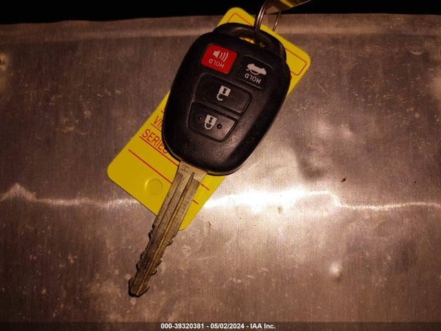 Toyota COROLLA SE 2017 5YFBURHE9HP670813 Image 11