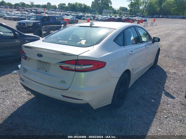 Ford FUSION SE 2019 3FA6P0HD5KR213371 Image 4