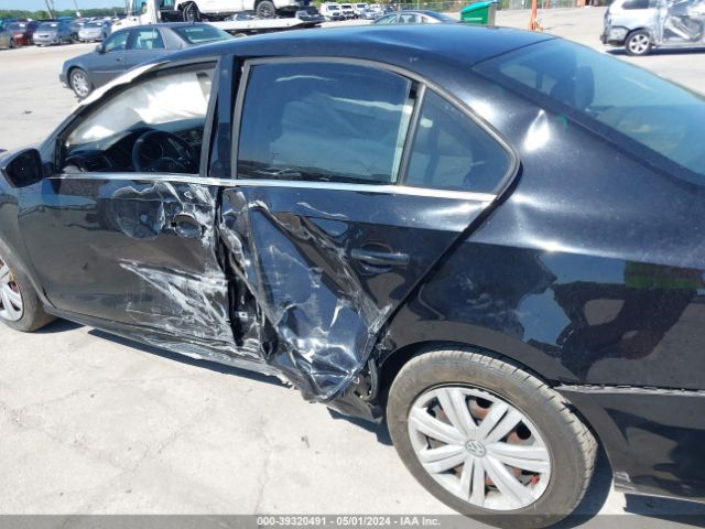 3VW2B7AJ1HM227495 Volkswagen Jetta 1.4t S