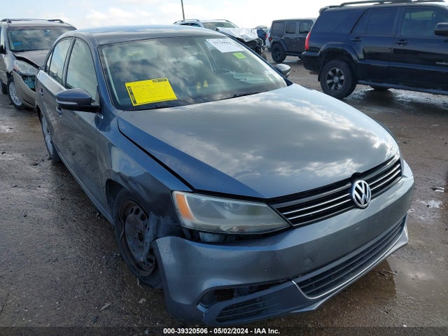 2013 Volkswagen Jetta 2.5l Se მანქანა იყიდება აუქციონზე, vin: 3VWDP7AJ7DM402921, აუქციონის ნომერი: 39320506