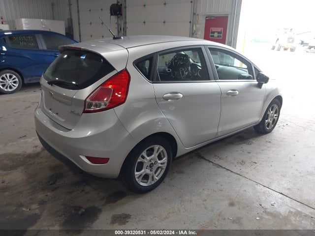 Ford FIESTA SE 2015 3FADP4EJ7FM138457 Image 4