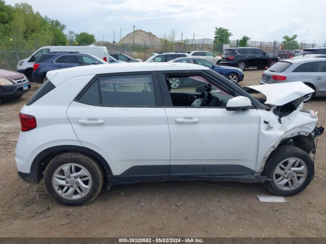 KMHRB8A37NU186494 Hyundai Venue Se