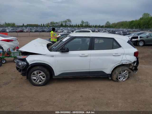 KMHRB8A37NU186494 Hyundai Venue Se