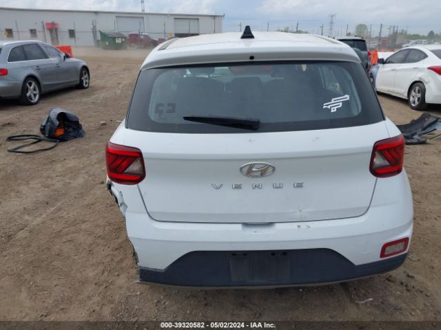 KMHRB8A37NU186494 Hyundai Venue Se