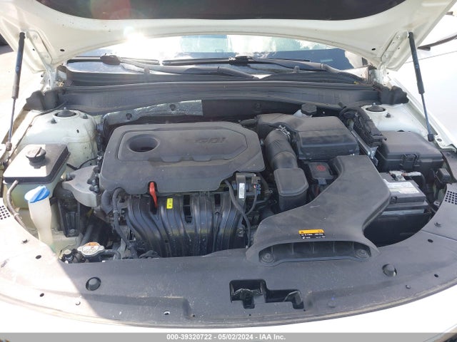 KIA Optima Lx 2016 KNAGT4L37G5101954 Image 10