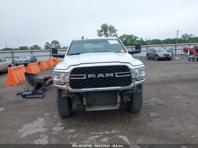 3C6UR5JL1NG320788 RAM 2500 Big Horn  4x4 8' Box