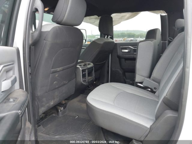 3C6UR5JL1NG320788 RAM 2500 Big Horn  4x4 8' Box