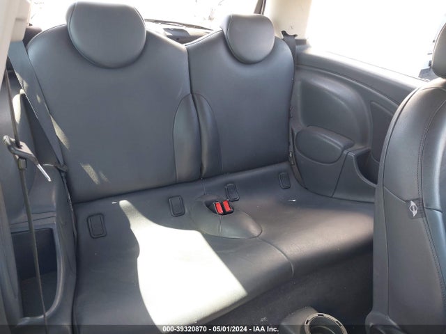 2006 MINI COOPER WMWRC33526TK17013 Photo 7