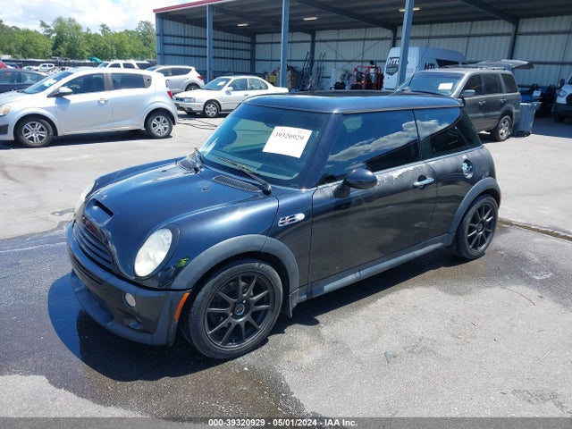 2006 MINI COOPER S WMWRE33546TJ36721 Photo 1