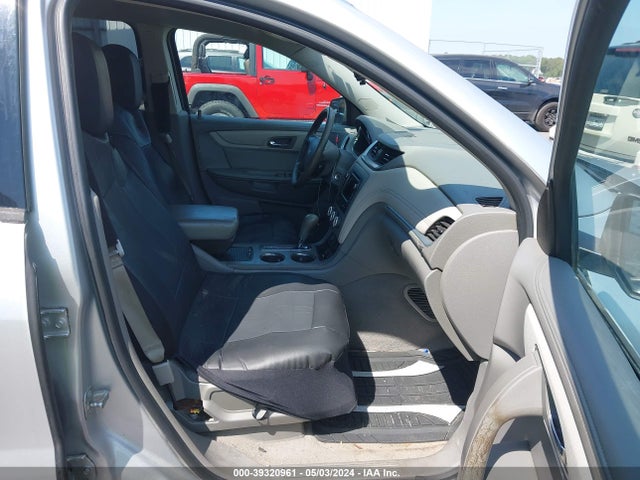 Chevrolet Traverse Ls 2015 1GNKRFED4FJ250414 Image 5