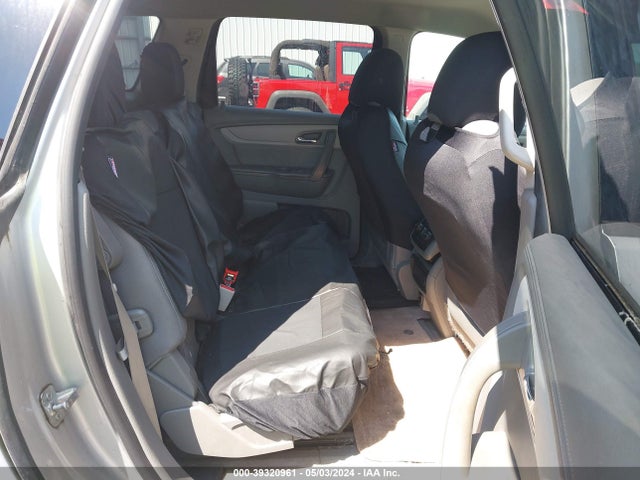 Chevrolet Traverse Ls 2015 1GNKRFED4FJ250414 Image 8