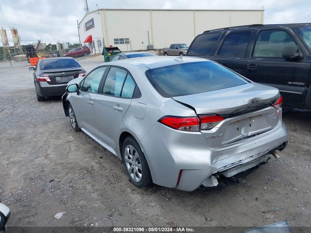 Toyota COROLLA LE 2022 5YFEPMAE6NP357604 Image 3