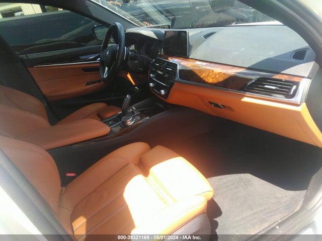 WBAJE5C52KG919158 BMW 540I
