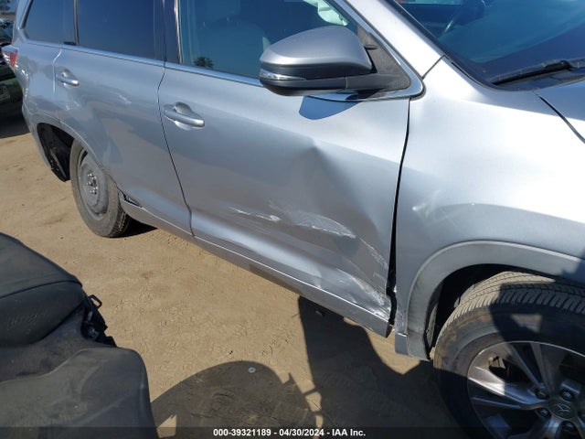 Toyota Highlander Xle V6 2014 5TDKKRFH2ES027922 Image 6