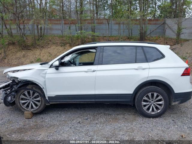 3VV0B7AX2JM119893 Volkswagen Tiguan 2.0t S