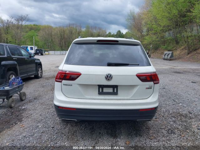 3VV0B7AX2JM119893 Volkswagen Tiguan 2.0t S