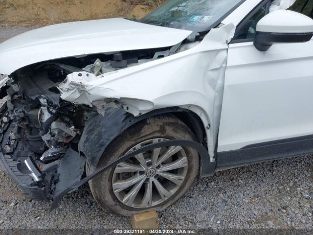 3VV0B7AX2JM119893 Volkswagen Tiguan 2.0t S