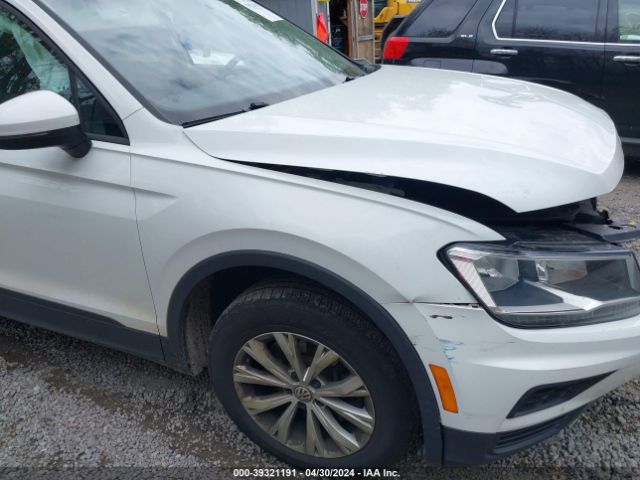 3VV0B7AX2JM119893 Volkswagen Tiguan 2.0t S