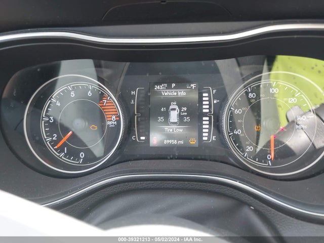 1C4PJLCX5KD205783 Jeep Cherokee Latitude Fwd