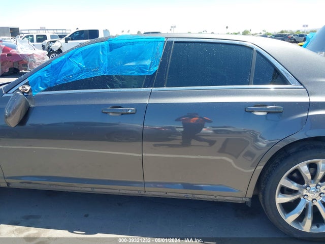Chrysler 300 Anniversary Edition 2016 2C3CCAAG2GH330934 Image 13