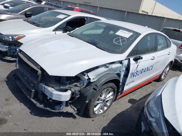 Ford Fusion Hybrid Se 2019 3FA6P0LU4KR252590 Image 2