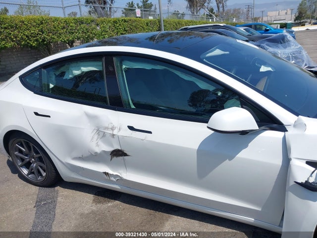 Tesla Model 3 Rear-wheel Drive 2022 5YJ3E1EA6NF142755 Image 18
