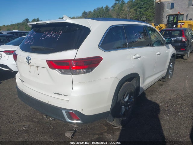 Toyota Highlander Limited Platinum 2018 5TDDZRFH0JS855482 Image 4