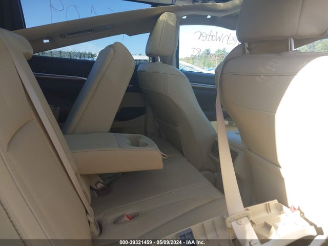 Toyota Highlander Limited Platinum 2018 5TDDZRFH0JS855482 Image 8