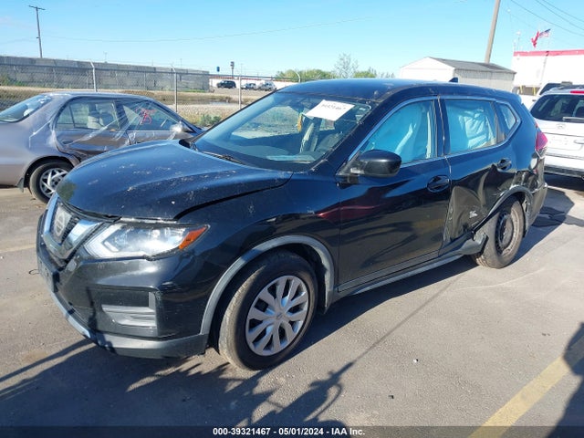 Nissan ROGUE S 2017 JN8AT2MT7HW403983 Image 2