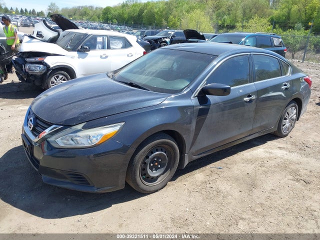Nissan Altima 2.5 S 2016 1N4AL3AP0GN352944 Image 2