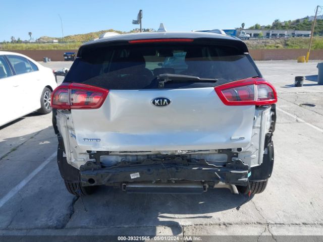 KNDCB3LC8K5339397 KIA NIRO LX