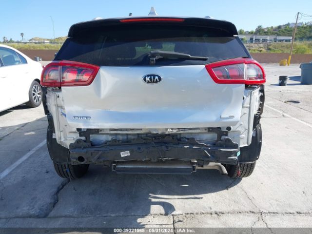 KNDCB3LC8K5339397 KIA NIRO LX