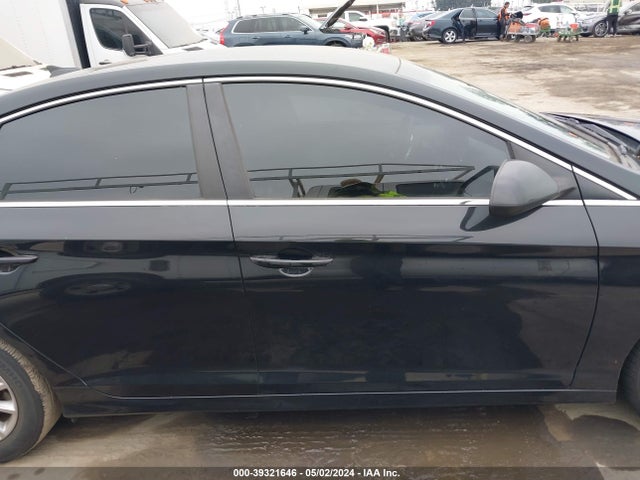 Hyundai SONATA SE 2018 5NPE24AF7JH675813 Image 13
