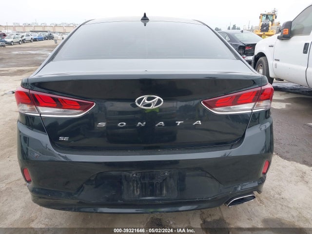 Hyundai SONATA SE 2018 5NPE24AF7JH675813 Image 16