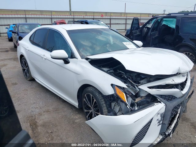 Toyota CAMRY SE 2018 4T1B11HK5JU016783 main image