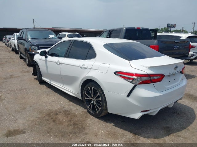 Toyota CAMRY SE 2018 4T1B11HK5JU016783 Image 3