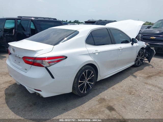 Toyota CAMRY SE 2018 4T1B11HK5JU016783 Image 4