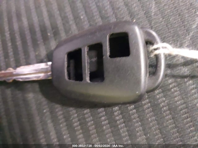 Toyota RAV4 LE 2015 JTMBFREV4FJ024496 Image 11