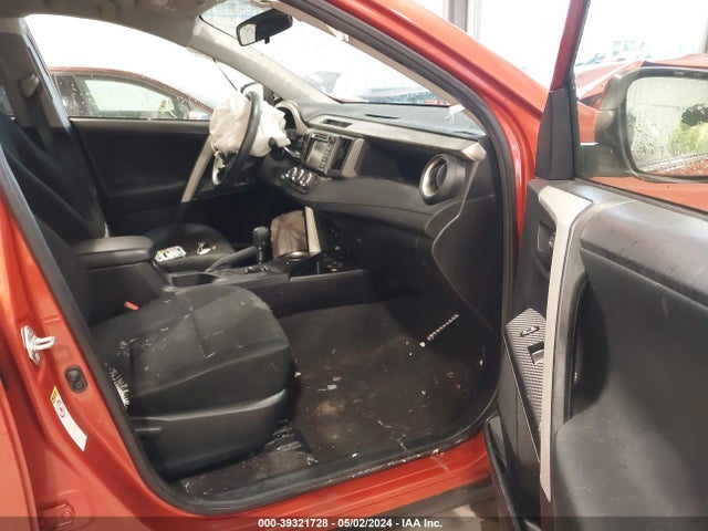Toyota RAV4 LE 2015 JTMBFREV4FJ024496 Image 5