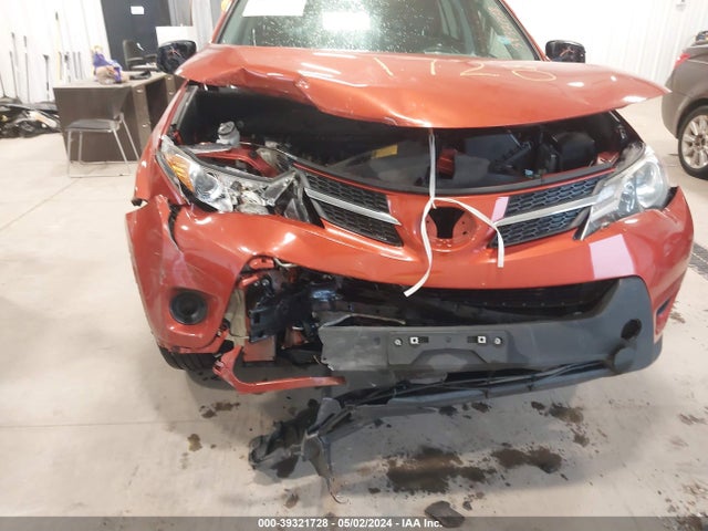 Toyota RAV4 LE 2015 JTMBFREV4FJ024496 Image 6