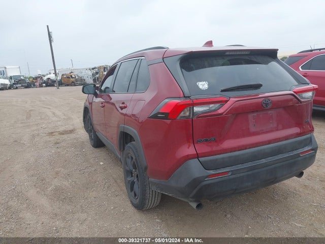 Toyota RAV4 LE 2021 2T3H1RFV6MW165480 Image 3