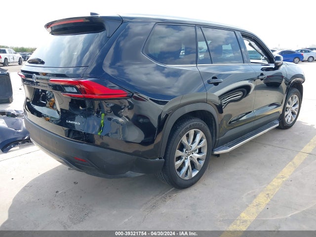 Toyota Grand Highlander Limited 2024 5TDAAAA53RS001946 Image 4