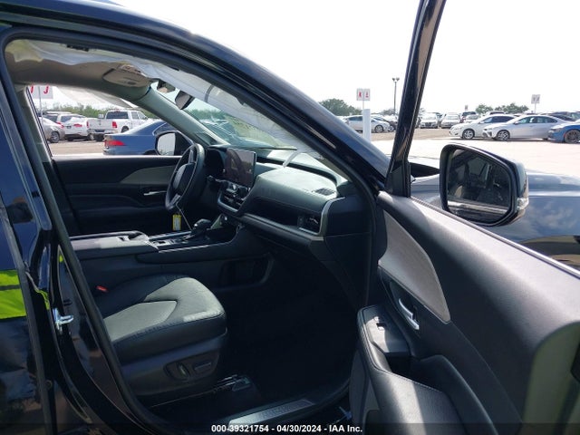 Toyota Grand Highlander Limited 2024 5TDAAAA53RS001946 Image 5
